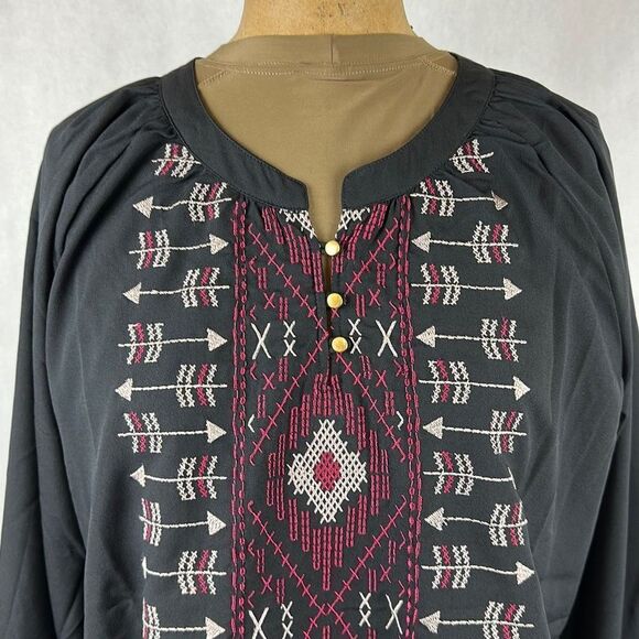 NWT Cruel Denim Blouse Ladies Sz XL Black Embroidered Southwest Tie Back Lightwe - Picture 2 of 8